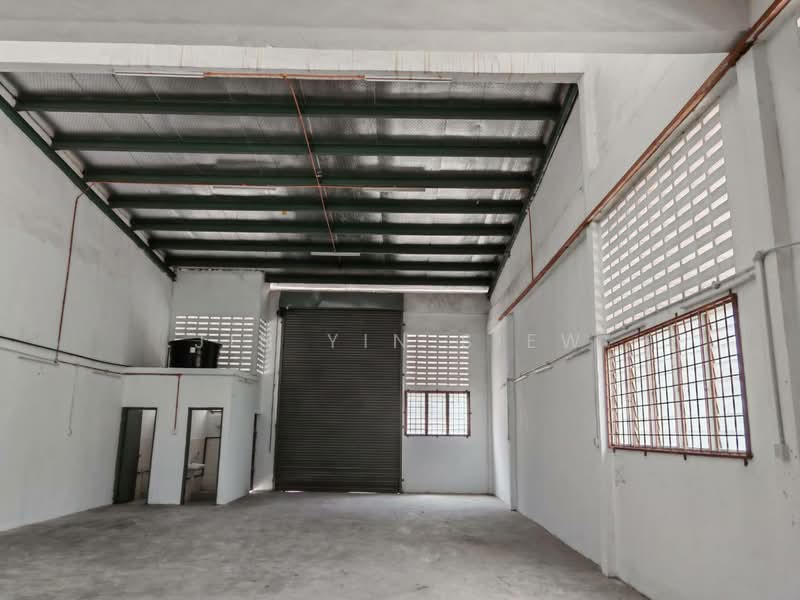 Factory for Rent in Kawasan Perindustrian Nilai 7 (Nilai) - Jin Yin Siew - Interior - PropertyGuru.com.my