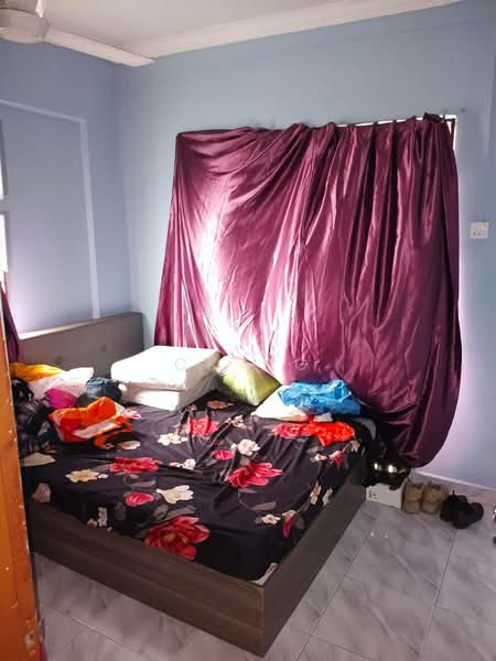 Flat for Sale at Taman Mutiara Rini - CK Ng - Bedroom - PropertyGuru.com.my