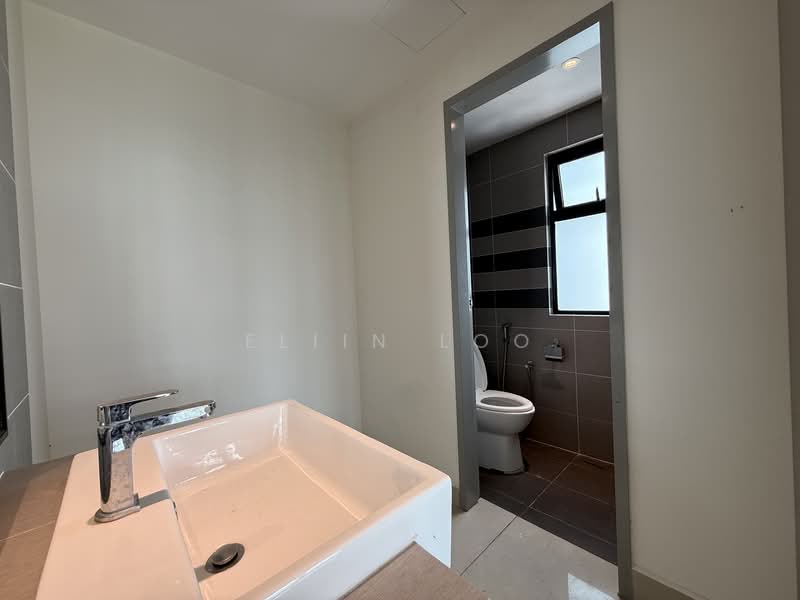 Service Residence for Sale at G Residence @ Johor Bahru - Eliin Loo - Bathroom - PropertyGuru.com.my