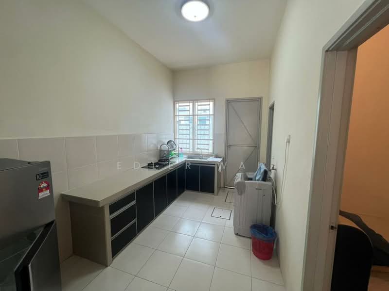2-storey Terraced House for Rent in Bandar Tasek Mutiara (Simpang Ampat) - Edler Wai - Kitchen - PropertyGuru.com.my