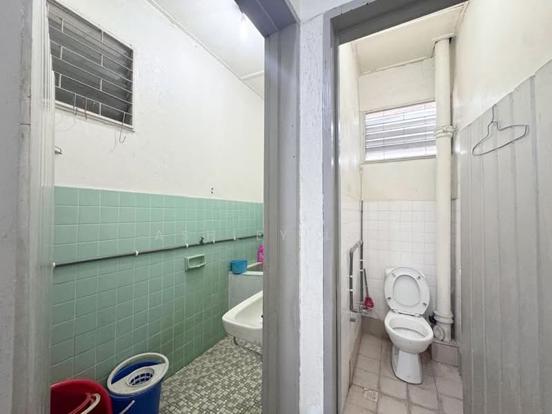 Rumah Teres 1 Tingkat untuk Disewa di Bayan Baru (Penang) - Ashley Lim - Bathroom - PropertyGuru.com.my