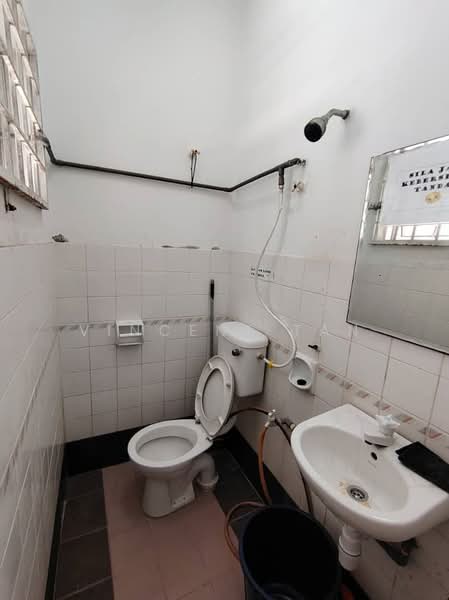 Rumah Teres 2 Tingkat untuk Dijual di Rawang Perdana 1 (Rawang) - Vincent Tan - Bathroom - PropertyGuru.com.my