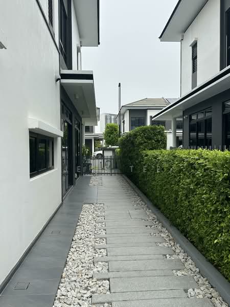 Semi-Detached House for Sale in Setia Alam (Selangor) - Jess Tee - Exterior - PropertyGuru.com.my