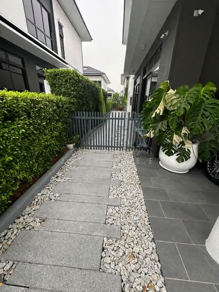 Semi-Detached House for Sale in Setia Alam (Selangor) - Jess Tee - Exterior - PropertyGuru.com.my