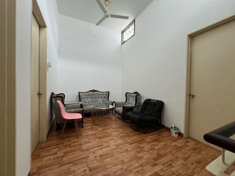 2-storey Terraced House for Sale in Ampang (Selangor) - Luqman Ramli - Living Room - PropertyGuru.com.my