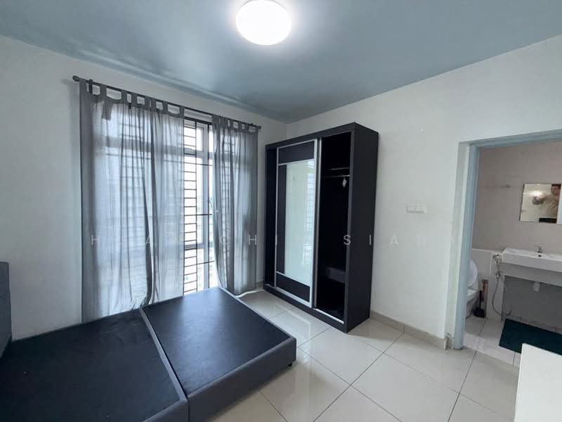 Servis Apartment untuk Dijual di D'Ambience Residences (Pangsapuri Ikatan Flora) - Huan Chin Siang - Bedroom - PropertyGuru.com.my