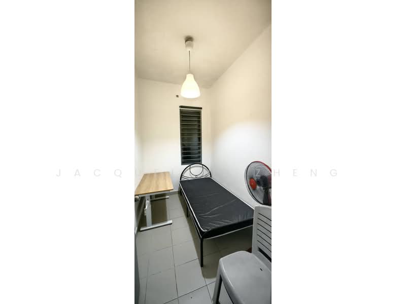 Servis Apartment untuk Disewa di Univ 360 Place - Jacqueline Zheng - small room-no aircon - PropertyGuru.com.my