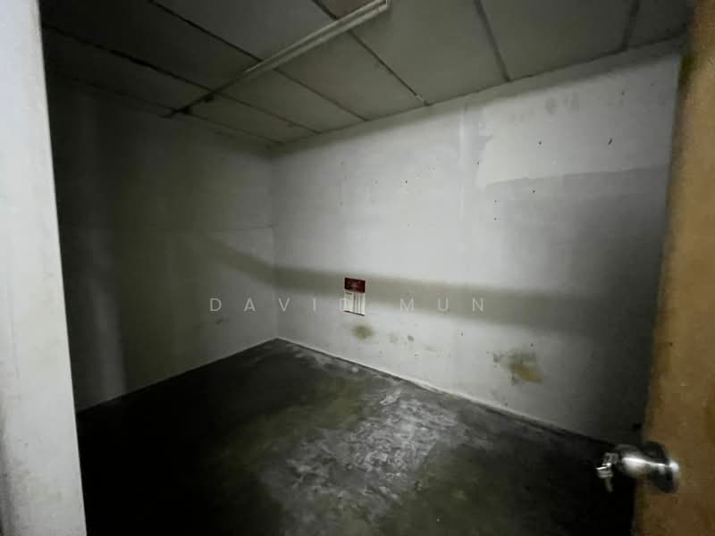 Shop / Office for Rent in Sungai Buloh (Selangor) - David Mun - Interior - PropertyGuru.com.my