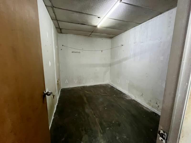 Shop / Office for Rent in Sungai Buloh (Selangor) - David Mun - Interior - PropertyGuru.com.my