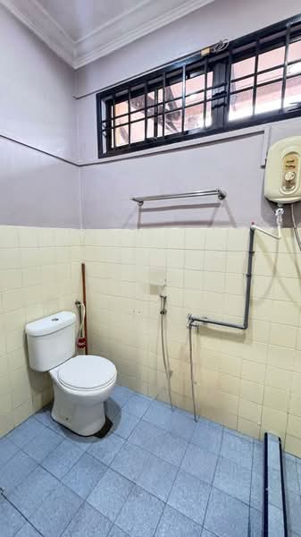 Rumah Teres 2 Tingkat untuk Dijual di Johor Bahru (Johor) - Marvin Lim - Bathroom - PropertyGuru.com.my