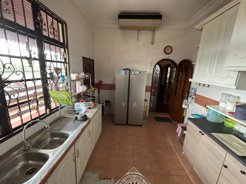 Bungalow for Sale in Taman Majidee (Johor Bahru) - JH Yap - Kitchen - PropertyGuru.com.my