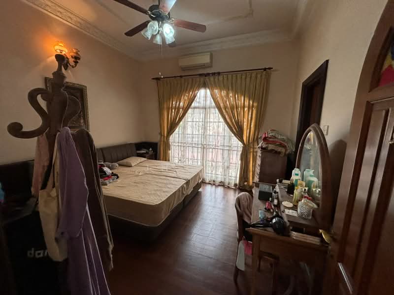 Bungalow for Sale in Taman Majidee (Johor Bahru) - JH Yap - Bedroom - PropertyGuru.com.my