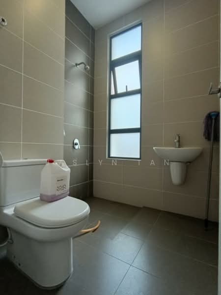 Rumah Kluster untuk Dijual di Eco Botanic (Iskandar Puteri (Nusajaya)) - Jaslyn Tan - Bathroom - PropertyGuru.com.my