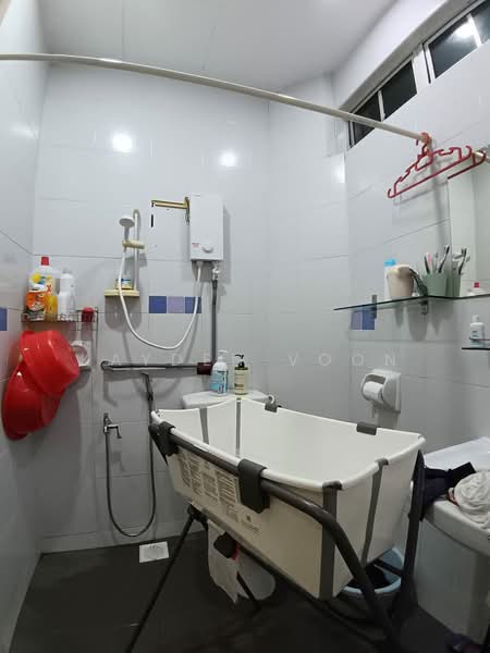Rumah Teres 2 Tingkat untuk Dijual di Johor Bahru (Johor) - Kayden Voon - Bathroom - PropertyGuru.com.my