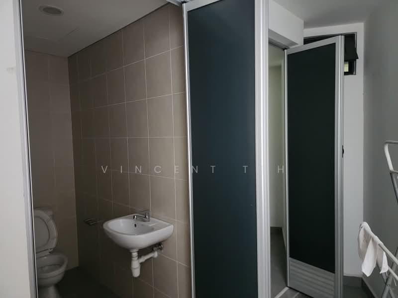 Service Residence for Sale at Aragreens - Vincent Teh - Bathroom - PropertyGuru.com.my