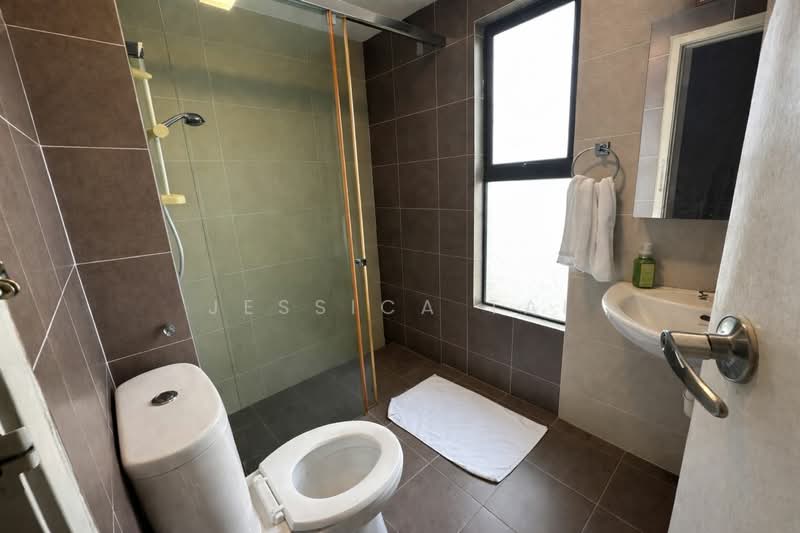 Kondominium untuk Disewa di Atmosfera Kondominium - Jessica Tai - Bathroom - PropertyGuru.com.my