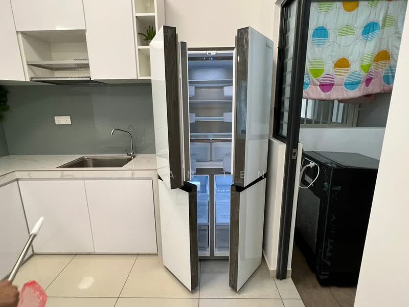 Condominium for Rent at Lightwater Residences - Bryan Teng - Kitchen - PropertyGuru.com.my