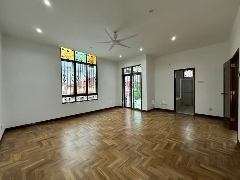 Semi-Detached House for Sale in Taman Impian Emas (Skudai) - Jaslyn Tan - Living Room - PropertyGuru.com.my