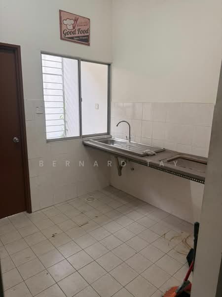 2-storey Terraced House for Sale in Subang Jaya (Selangor) - Bernard Tay - Kitchen - PropertyGuru.com.my