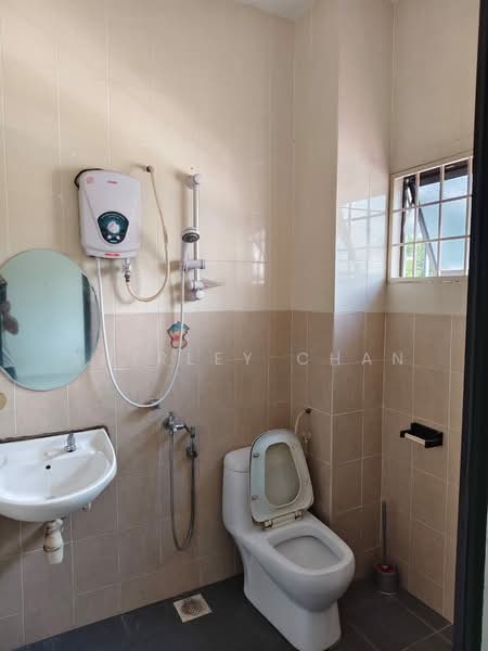 2-storey Terraced House for Sale in Bandar Sungai Long (Selangor) - Shirley Chan - Bathroom - PropertyGuru.com.my