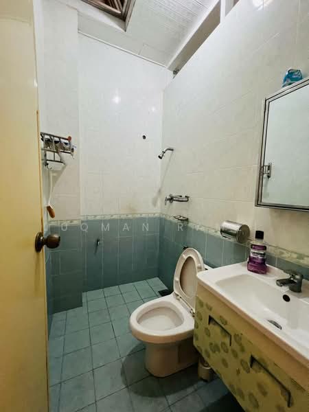 Rumah Teres 2 Tingkat untuk Dijual di Cheras (Kuala Lumpur) - Luqman Ramli - Bathroom - PropertyGuru.com.my