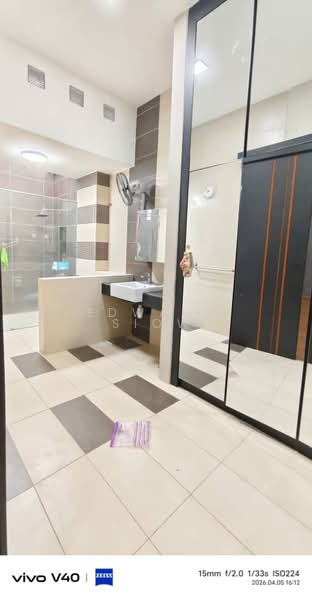 Rumah Teres 2 Tingkat untuk Dijual di Johor Bahru (Johor) - Edward Siow - Bathroom - PropertyGuru.com.my