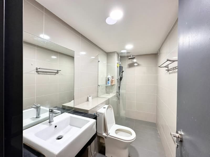 Servis Apartment untuk Disewa di Sunway Grid Residence - Christina Ling - Bathroom - PropertyGuru.com.my