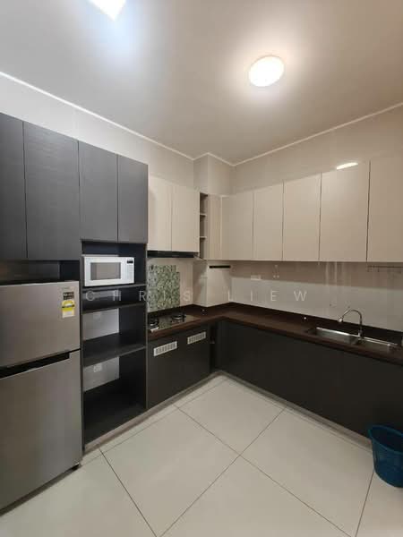 Condominium for Sale at Amberside @ Country Garden Danga Bay - Chris Liew - Kitchen - PropertyGuru.com.my