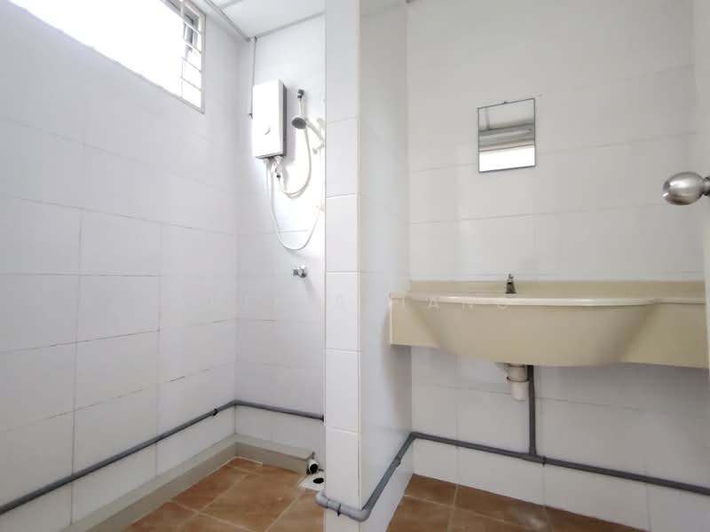 Condominium for Rent at Platinum Lake PV 15 - Yuen Shiang - Bathroom - PropertyGuru.com.my
