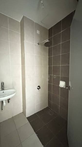 Kondominium untuk Dijual di PARC Regency (Residensi Masai) - Edward Siow - Bathroom - PropertyGuru.com.my