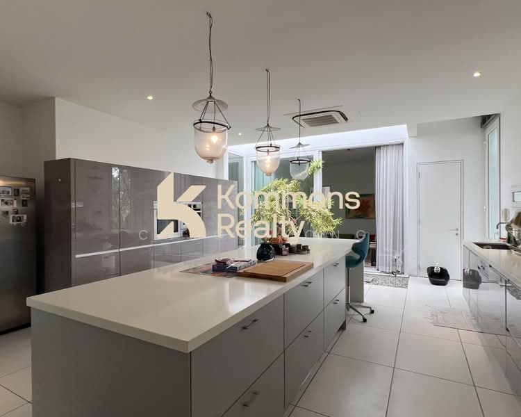 Bungalow for Sale in Taman Duta (Bukit Tunku (Kenny Hills)) - Carol Yong - Kitchen - PropertyGuru.com.my