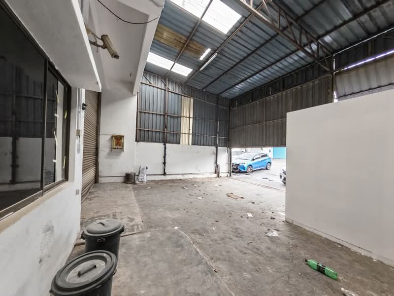 Kilang untuk Disewa di Taman Desa Cemerlang (Ulu Tiram) - May Khoo - Interior - PropertyGuru.com.my