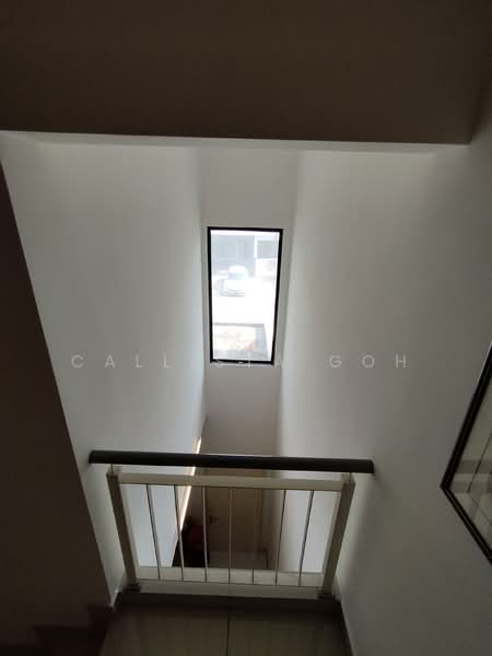 2.5-storey Terraced House for Sale in Setia Alam (Selangor) - Callista Goh - 1F staircase view to GF - PropertyGuru.com.my