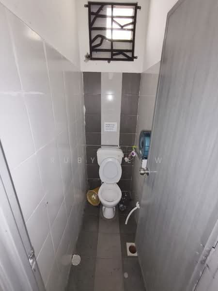 Shop / Office for Rent in Austin Heights (Tebrau) - Ruby Teow - Bathroom - PropertyGuru.com.my