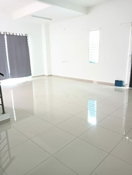 Semi-Detached House for Sale in Taman Seri Juru (Bukit Minyak) - Roy Kuak - Living Room - PropertyGuru.com.my