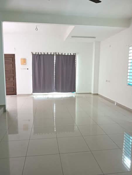 Semi-Detached House for Sale in Taman Seri Juru (Bukit Minyak) - Roy Kuak - Living Room - PropertyGuru.com.my