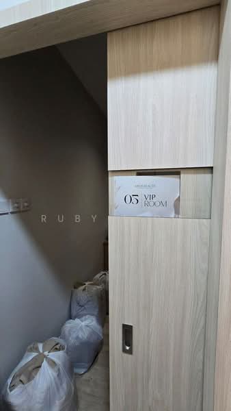 Shop / Office for Rent in Taman Mount Austin (Tebrau) - Ruby Teow - Interior - PropertyGuru.com.my