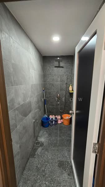Shop / Office for Rent in Taman Mount Austin (Tebrau) - Ruby Teow - Bathroom - PropertyGuru.com.my