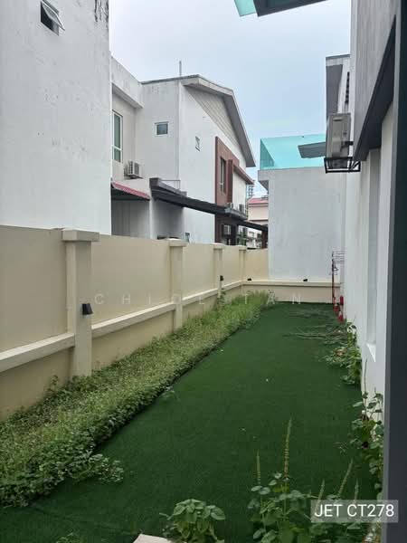 Cluster House for Sale in Klang (Selangor) - Chloe Tan - PropertyGuru.com.my
