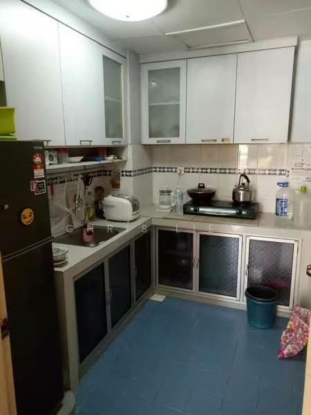 Pangsapuri untuk Dijual di Skudai Villa - Chris Liew - Kitchen - PropertyGuru.com.my