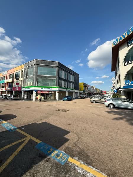 Shop for Sale in Taman Nusa Bestari (Iskandar Puteri (Nusajaya)) - Ruby Teow - Exterior - PropertyGuru.com.my