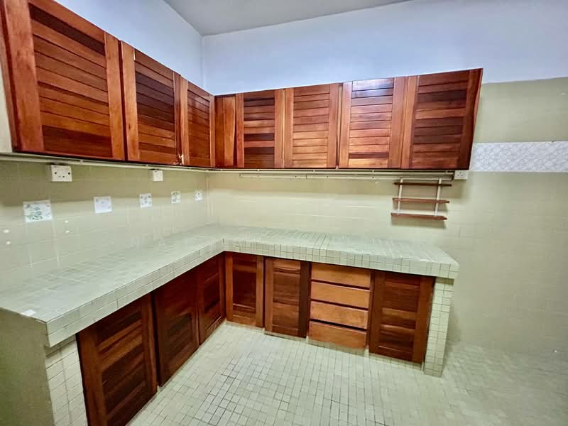 2-storey Terraced House for Rent in Ampang Jaya (Ampang) - Nadia Jaafar - Kitchen - PropertyGuru.com.my