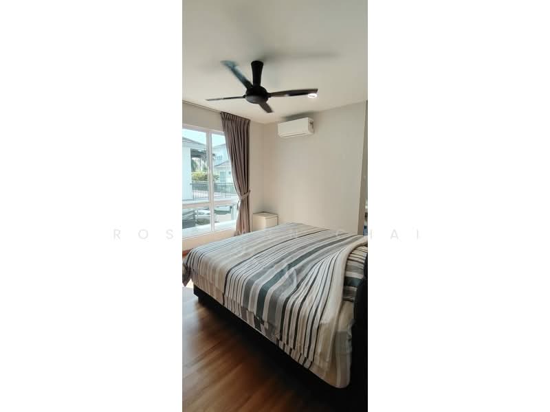 Rumah Banglo untuk Disewa di Senibong Cove (Masai) - Roselynn Chai - Bedroom - PropertyGuru.com.my