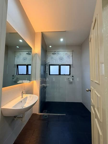 Rumah Kluster untuk Dijual di Austin Heights (Tebrau) - Lucas Lee - Bathroom - PropertyGuru.com.my