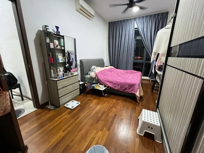 Servis Apartment untuk Dijual di Crescent Bay Suites (Teluk Bayu) - Jong Chen - Bedroom - PropertyGuru.com.my