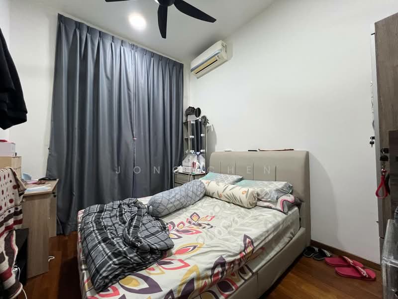 Servis Apartment untuk Dijual di Crescent Bay Suites (Teluk Bayu) - Jong Chen - Bedroom - PropertyGuru.com.my