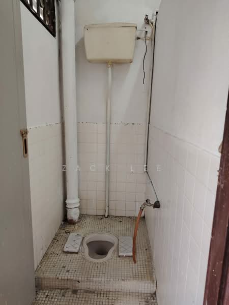 1-storey Terraced House for Sale in Taman Sri Rambai (Bukit Mertajam) - Zack Lee - Bathroom - PropertyGuru.com.my