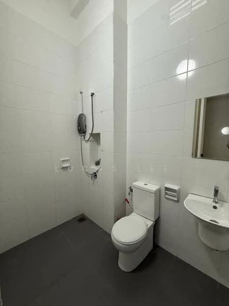 Terraced House for Sale in Johor Bahru (Johor) - Lucas Lee - Bathroom - PropertyGuru.com.my