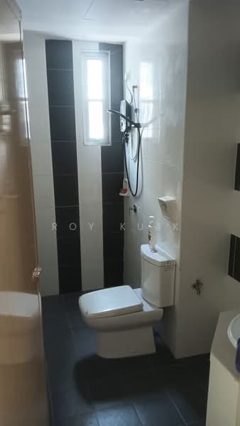 Condominium for Rent at Royale Infinity - Roy Kuak - Bathroom - PropertyGuru.com.my