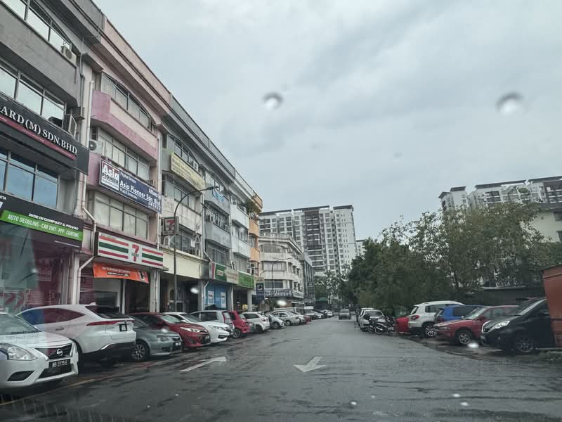 Shop / Office for Rent in Taman Petaling Utama (Petaling Jaya) - Karen Lua - Exterior - PropertyGuru.com.my